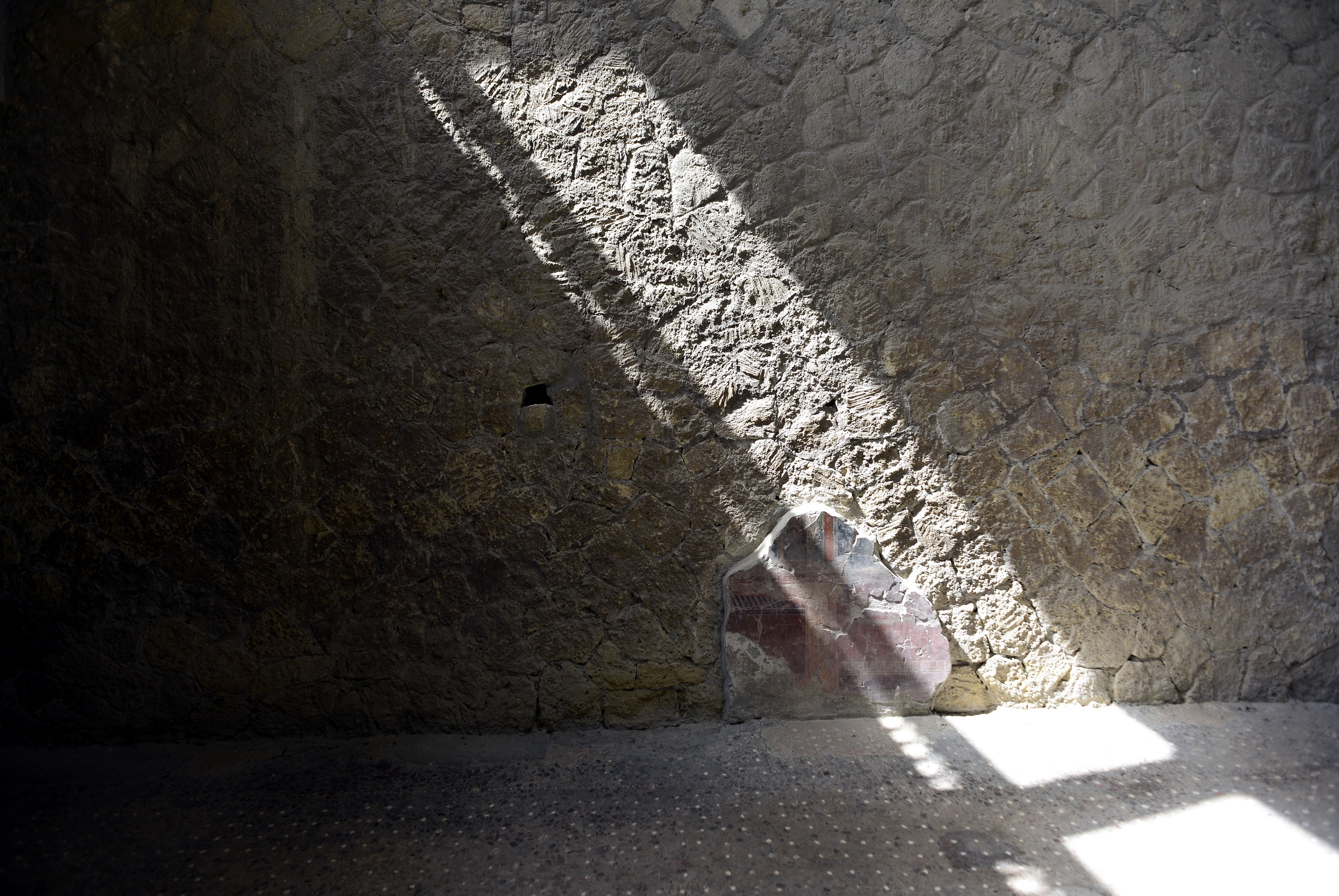 alexandru-crisan architectural-remains 2023 BATRA Bienala Herculanneum Alexandru-Crisan