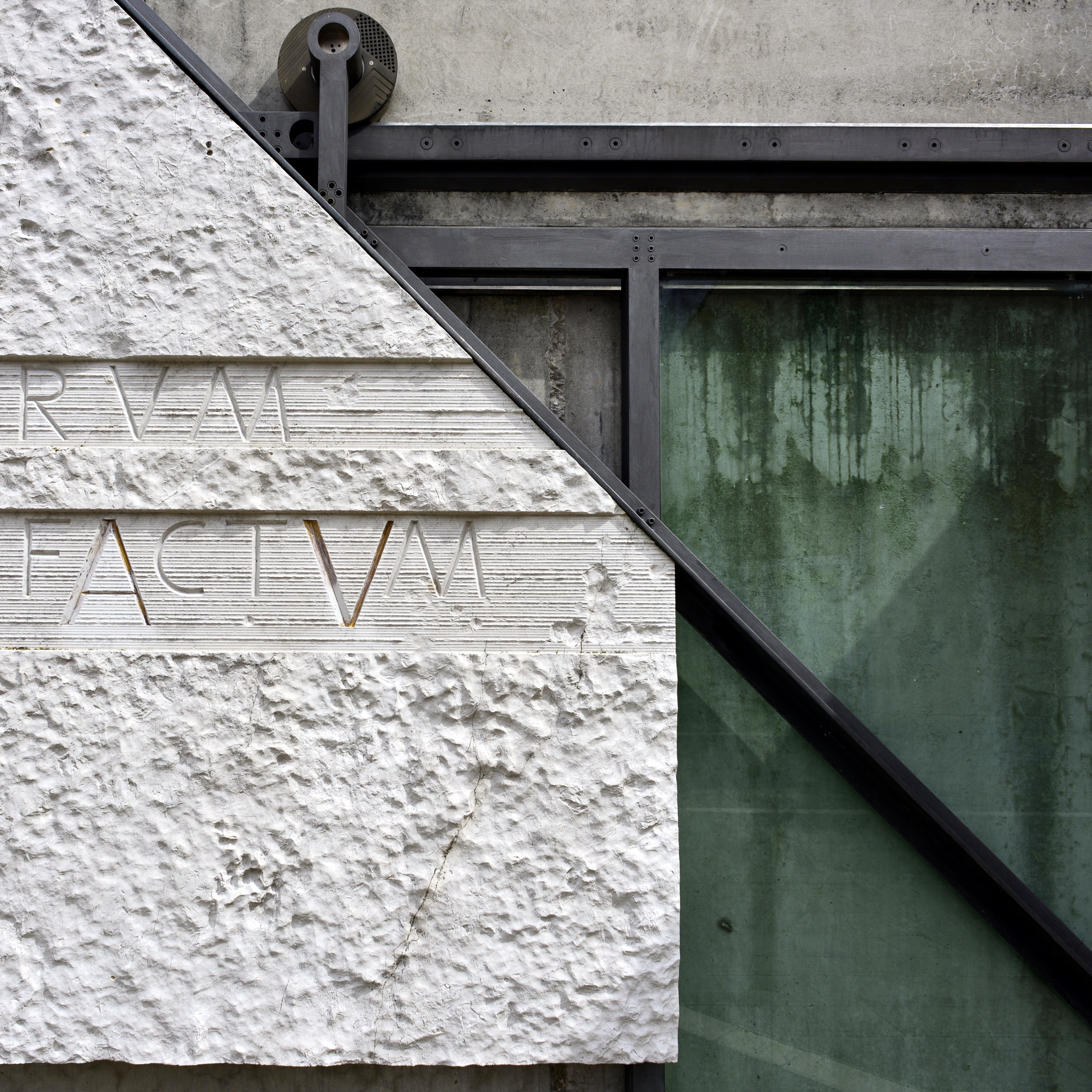 alexandru-crisan verum-ipsum-factum 2023 BATRA Bienala Scarpa Alexandru-Crisan